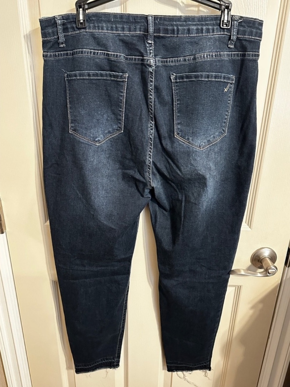 William Rast Sculpted High Rise Skinny Jean w Faded Wash, Dark Blue, Sz 30 - Picture 2 of 7